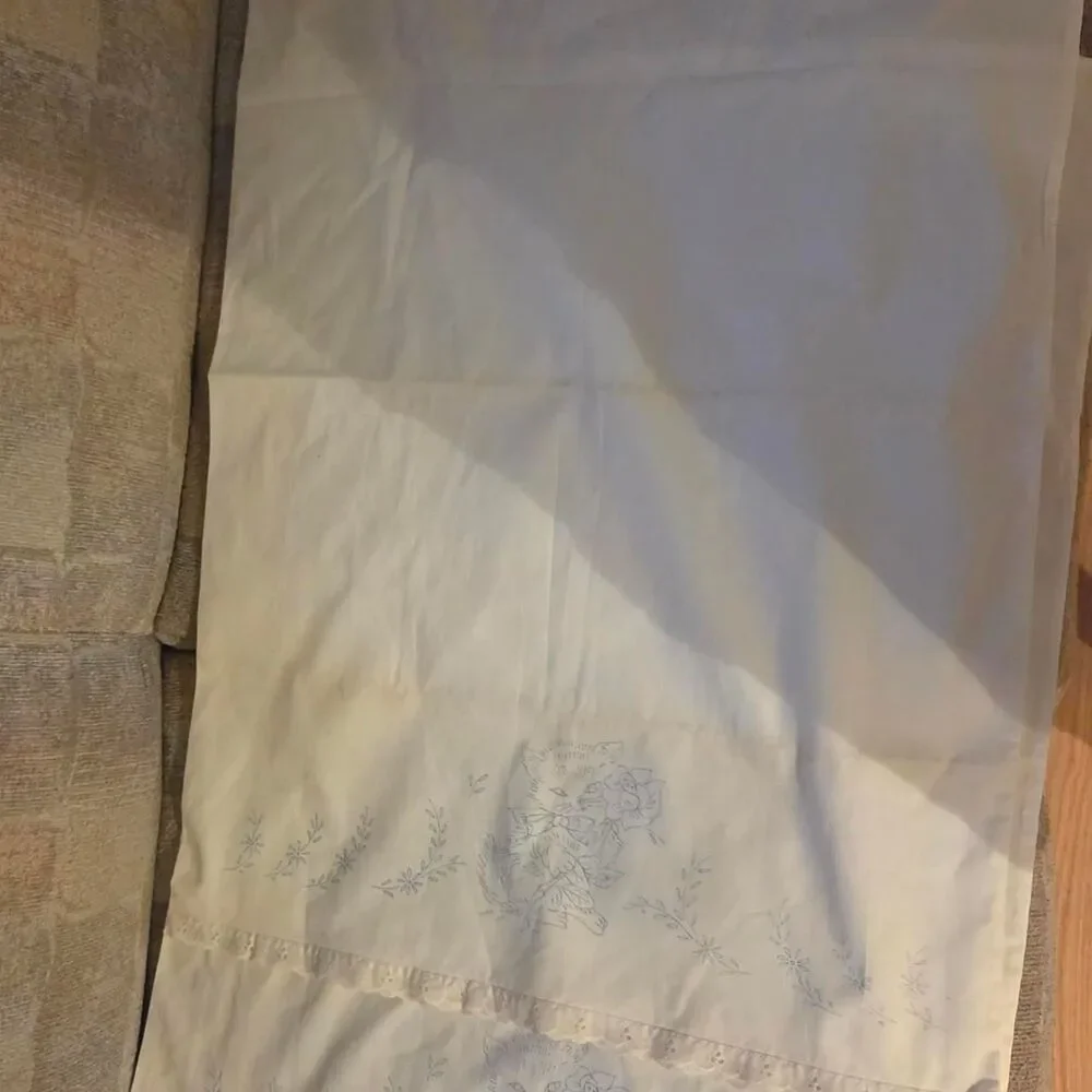 Unbranded White and Cream Soft-furnishings-textiles